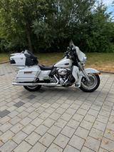 Harley-Davidson FLHTCU