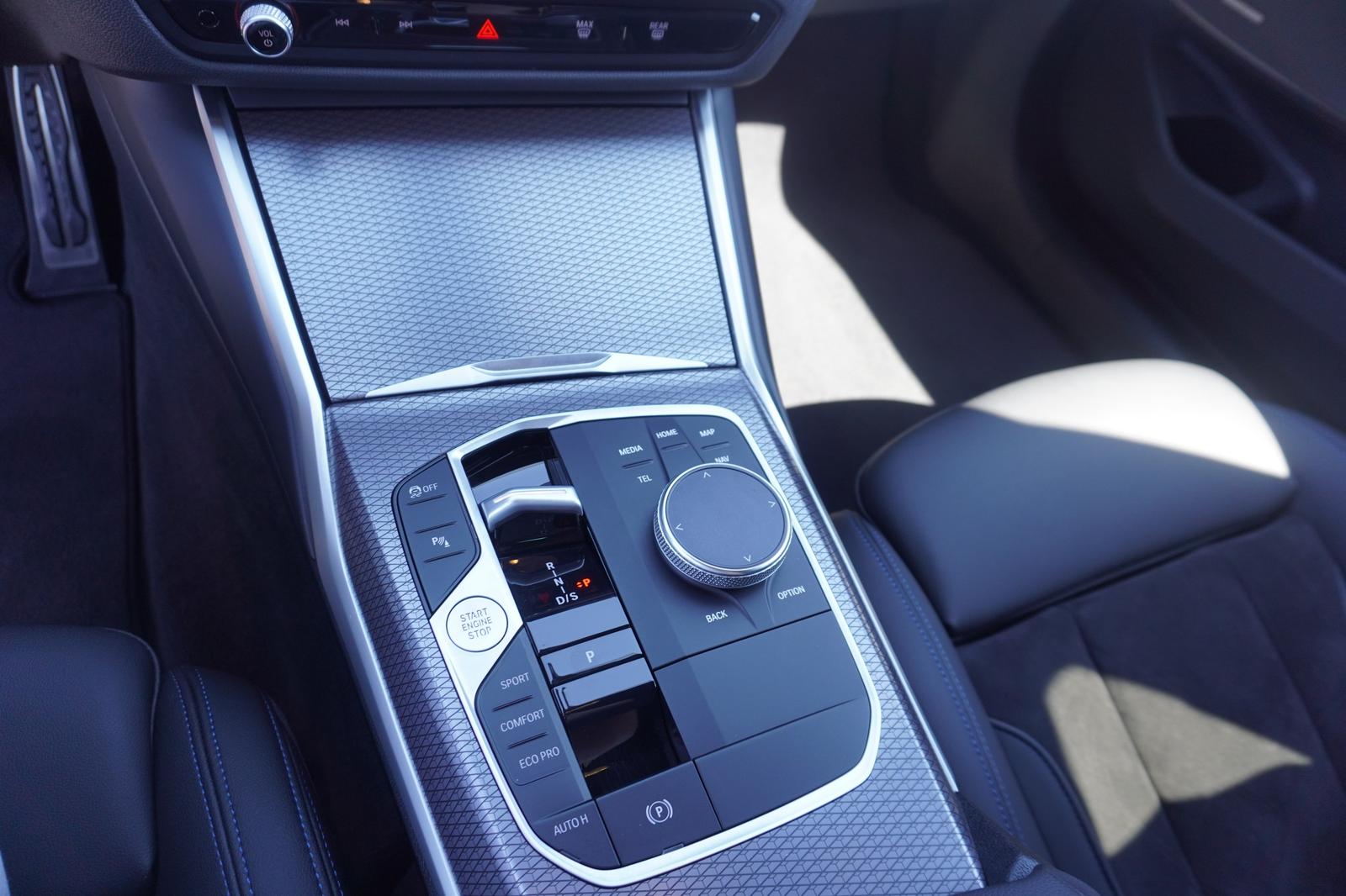 BMW M340i xDrive Touring Glasdach eSitze Harman/Kard