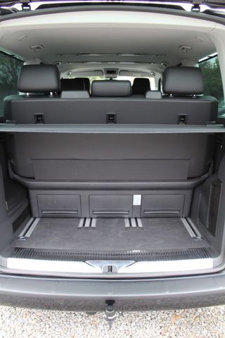 Volkswagen T6.1 Multivan Highline Black DSG 4Motion Extras!