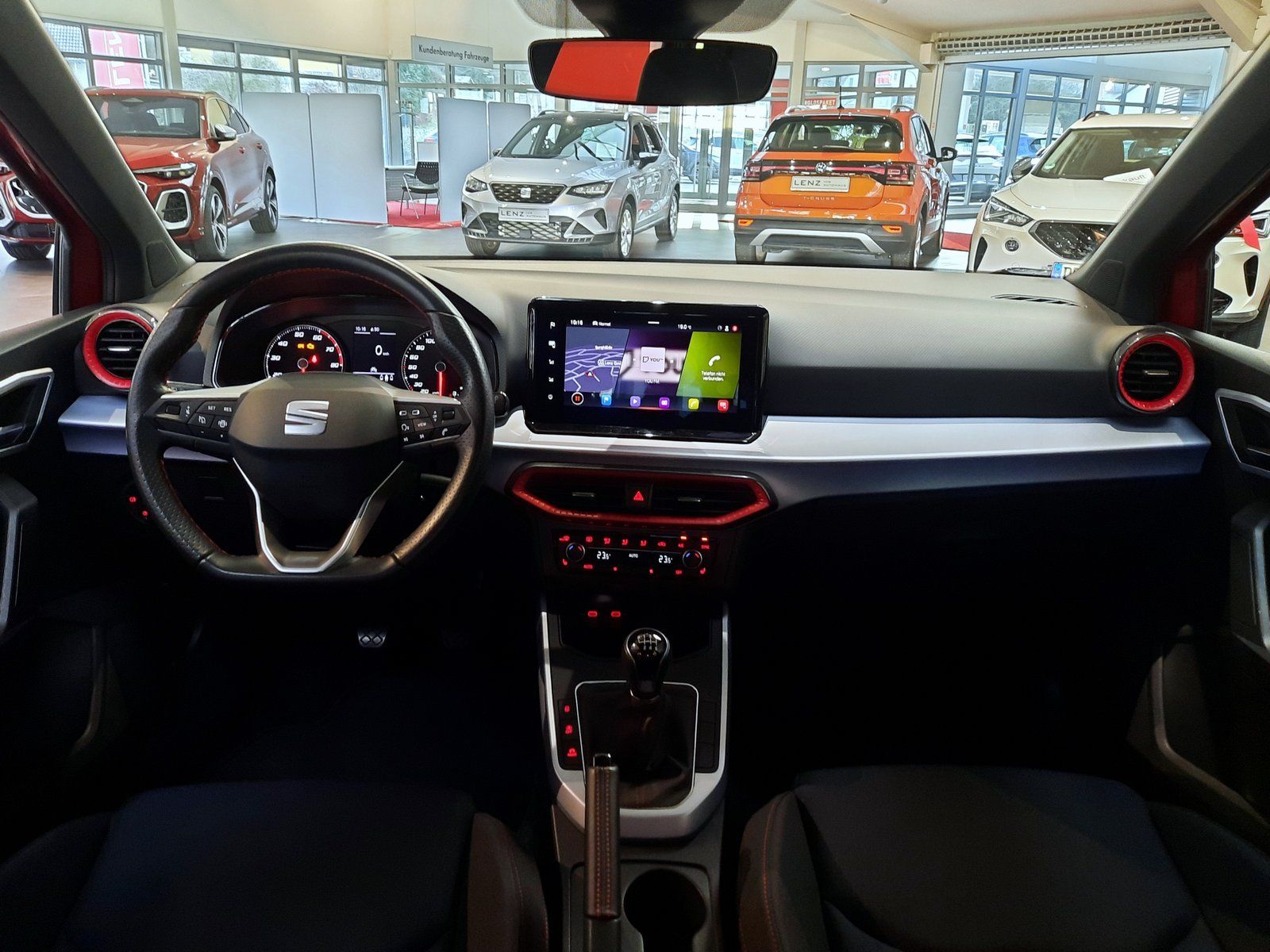 Fahrzeugabbildung SEAT Arona FR TSI *AHK*Navi*LED*PDC*Sitzhzg*Tempomat*