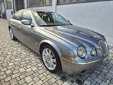 Jaguar S-Type 2.7 diesel V6 Executive- cambio au - Jaguar S-Type Executive mit Diesel-Antrieb
