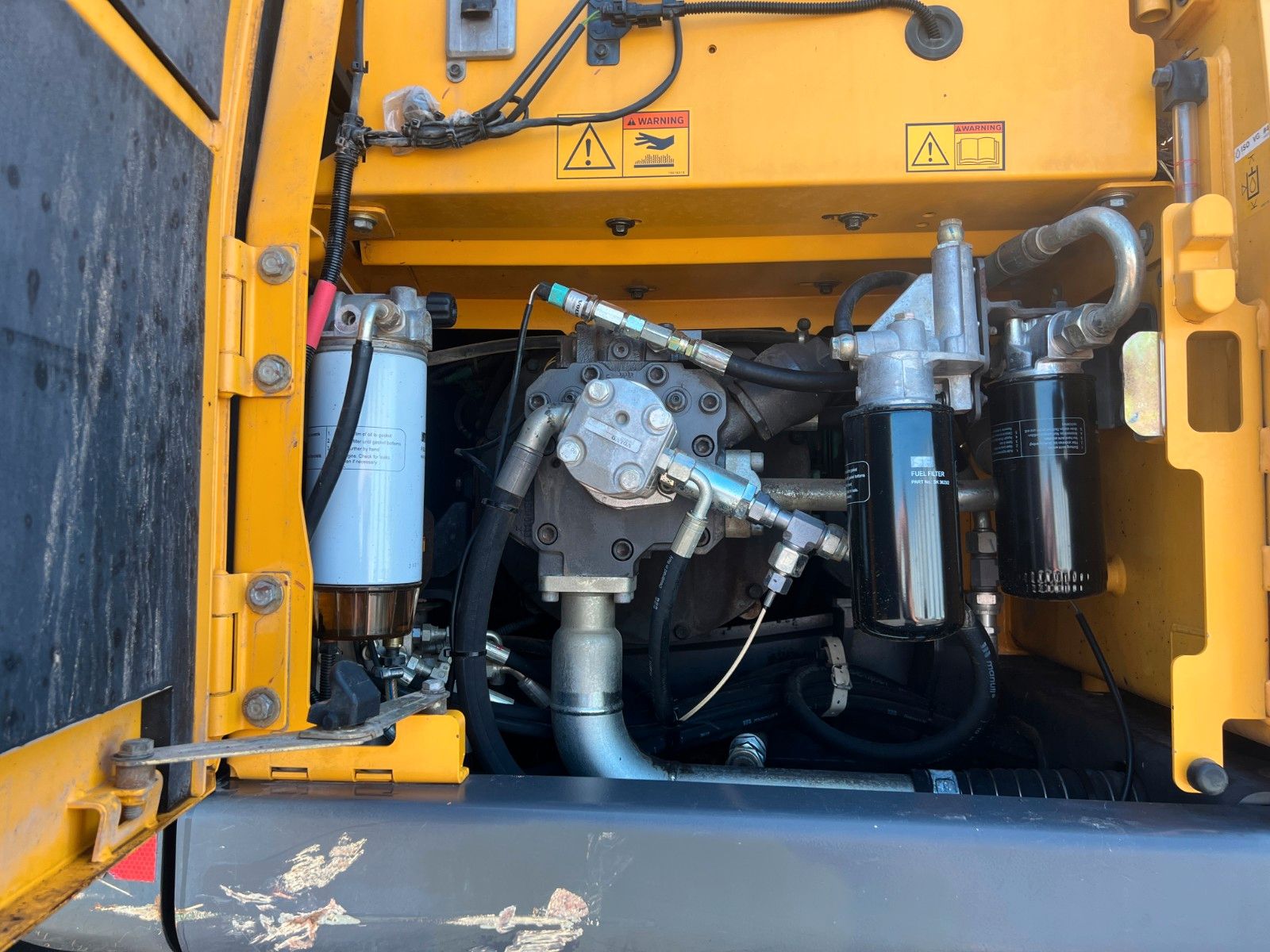 Fahrzeugabbildung Volvo EW160D / 2014 / 1xTieflöffel / Forstschutzgitter