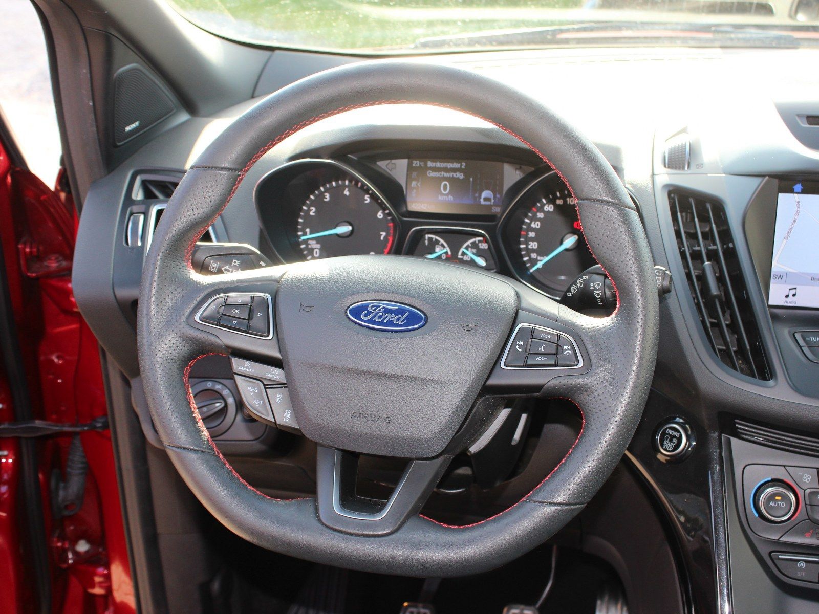 Fahrzeugabbildung Ford Kuga ST-Line 1,5 EcoBoost Start/Stopp