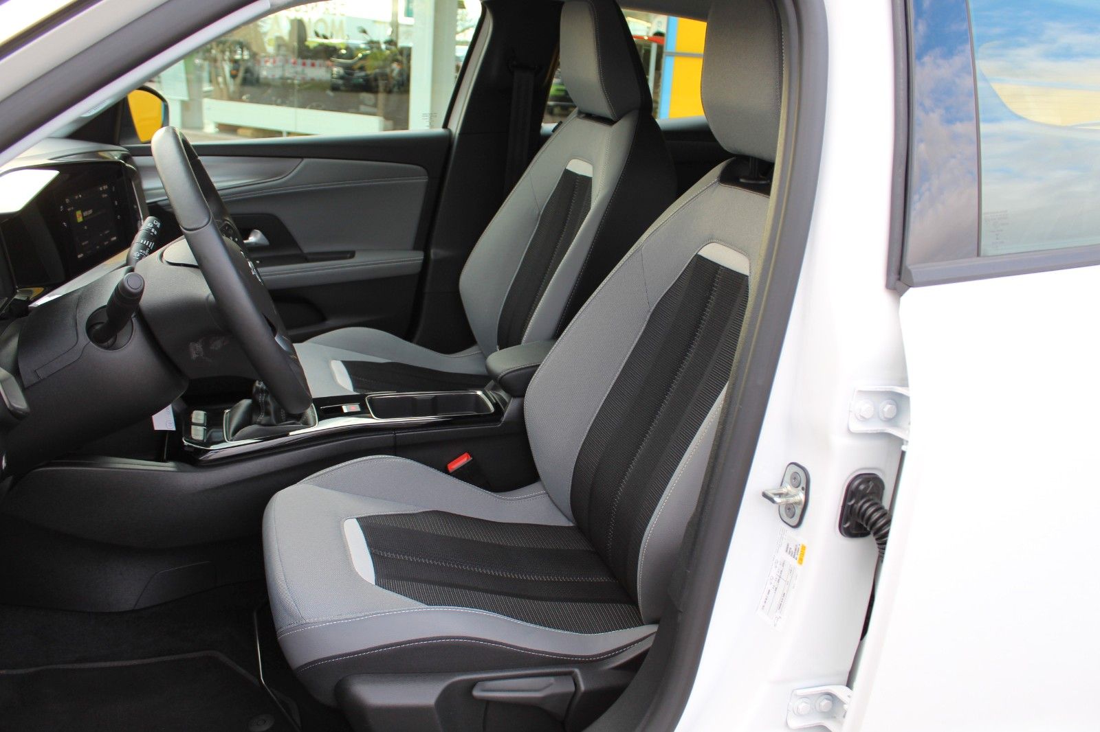 Fahrzeugabbildung Opel Mokka Elegance 1.2 Turbo