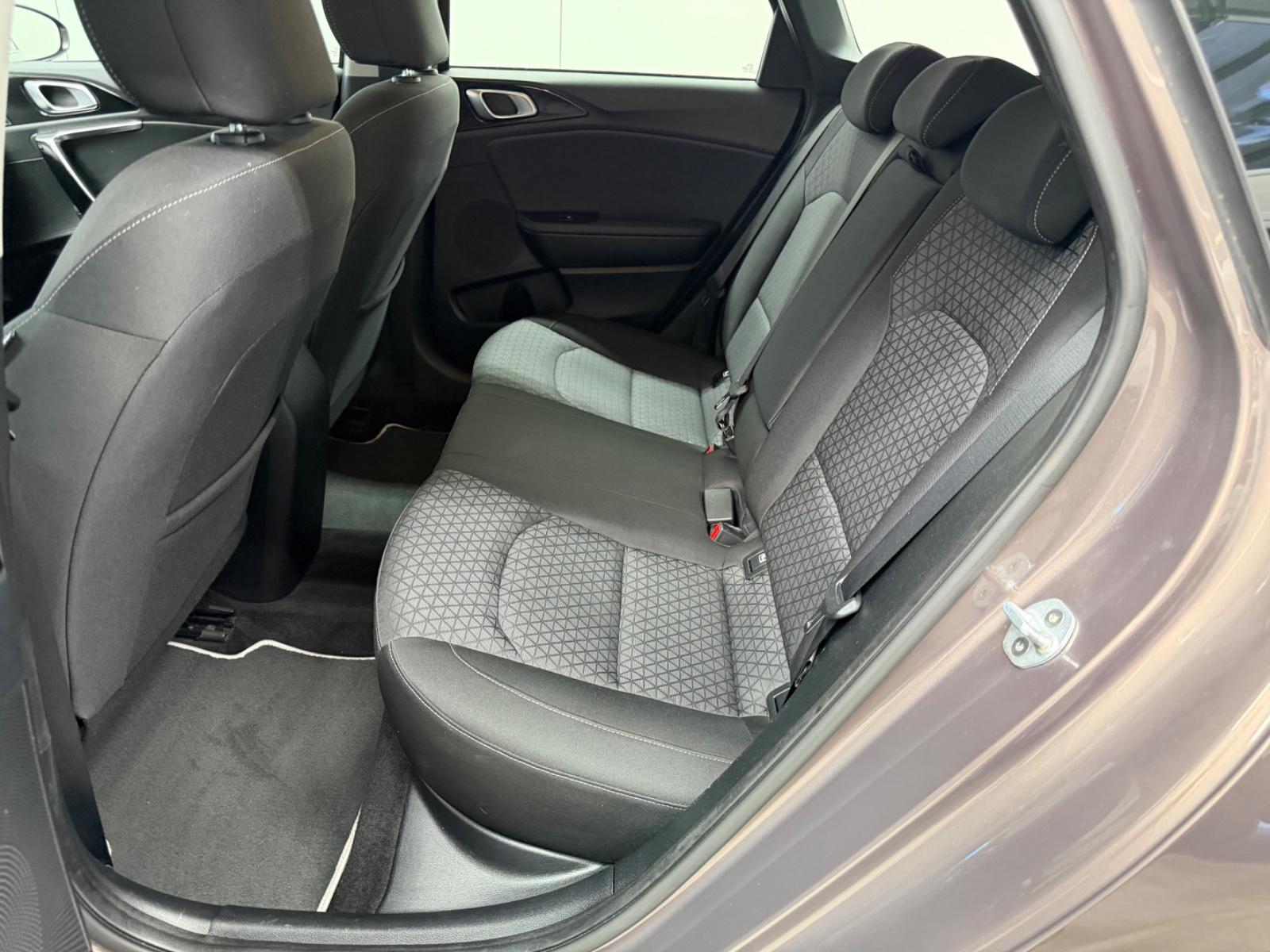 Kia cee'd Sportswagon Vision 1.4T-GDI*1.Hand*DKG*