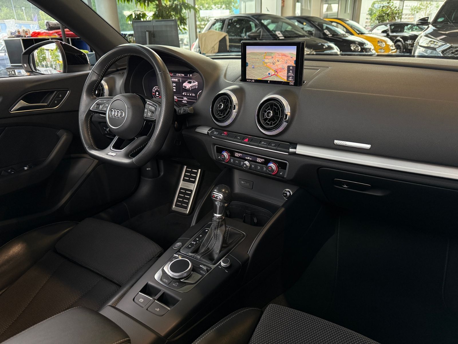 Fahrzeugabbildung Audi A3 Cabriolet 35 TFSI S-Line Competition LED  NAV