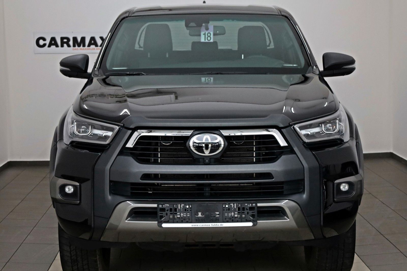 Fahrzeugabbildung Toyota Hilux Double Cab Invincible,ACC, Navi,Rollo, AHK