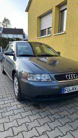 Audi A3 8L 1.6  *NAVI *PDC *KLIMA - gebrauchte Audi A3 aus dem Jahr 2001
