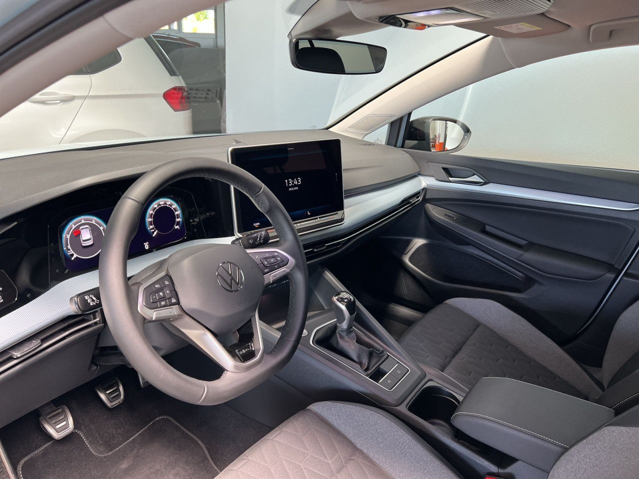 Volkswagen Golf 8 GOAL 1.5 TSI NAVI LED PDC ACC APP-CONNECT foto 5