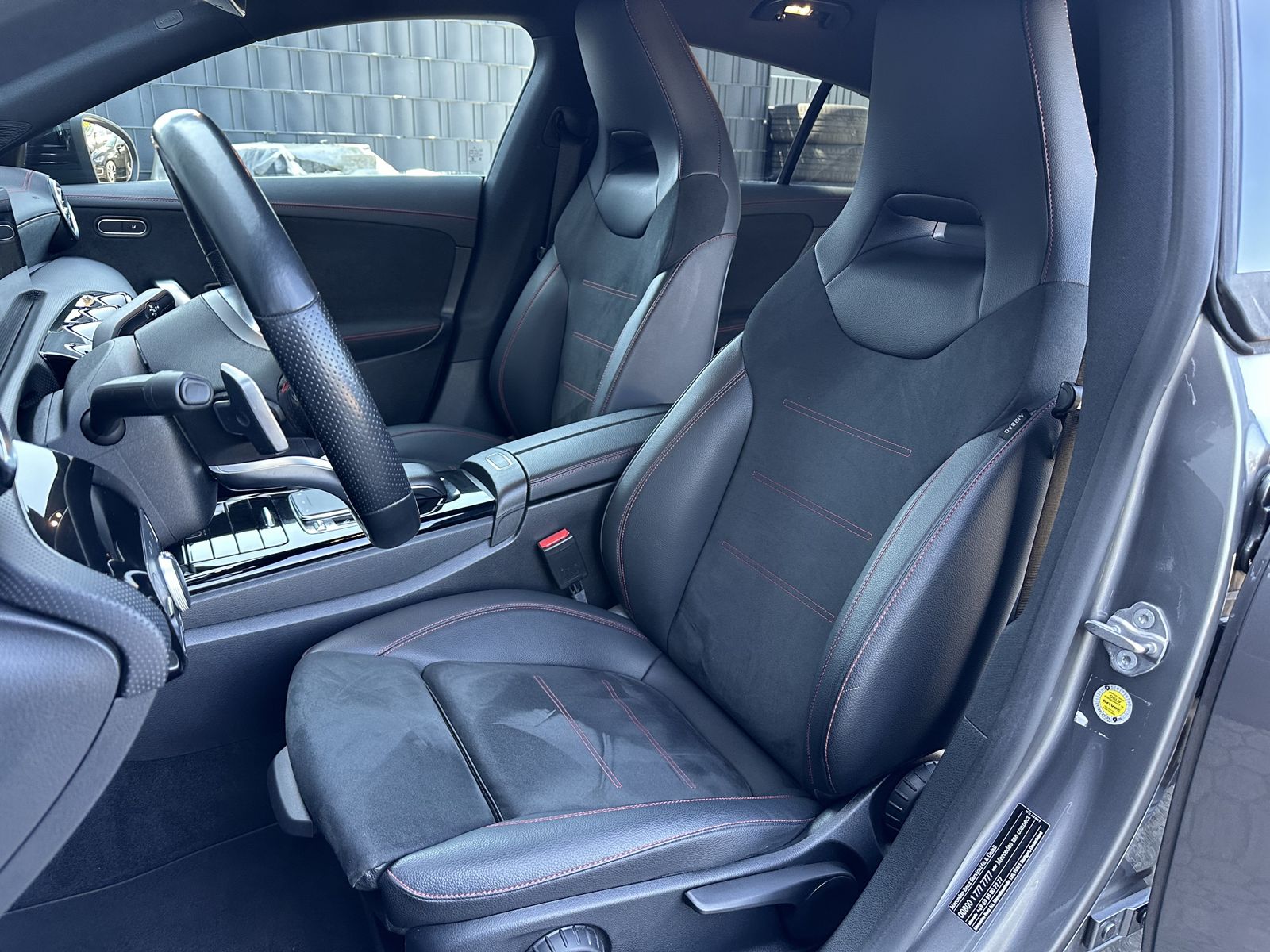 Fahrzeugabbildung Mercedes-Benz CLA 220 Shooting Brake d AMG-Line NAV+LED+KAM+PP