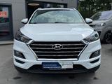 Hyundai Tucson Select 2WD *KAMERA/8-FACH* - scheckheftgepflegte Hyundai TUCSON