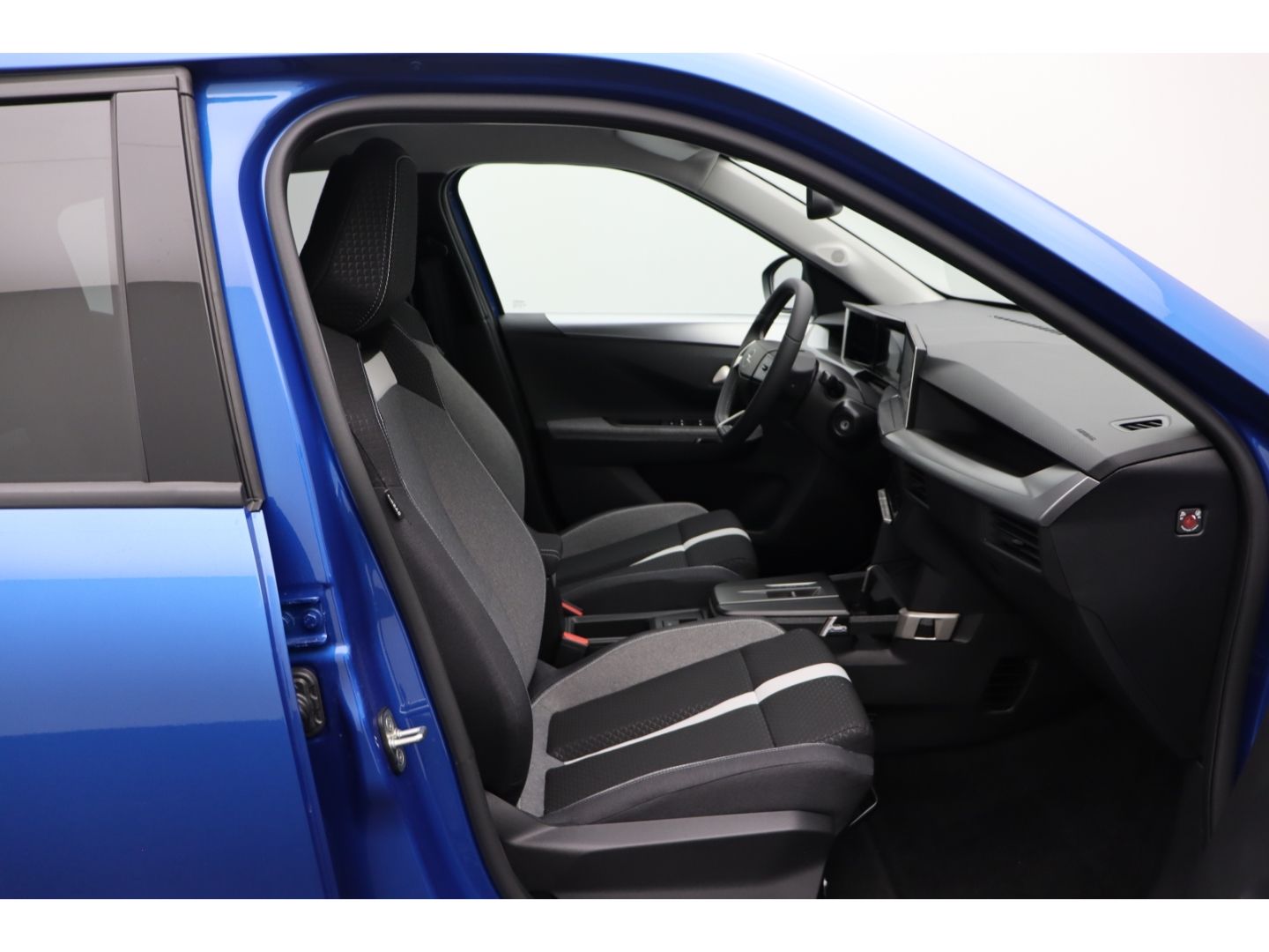 Fahrzeugabbildung Opel Frontera Electric GS 83 kW LED /  Allwetter/ Kam