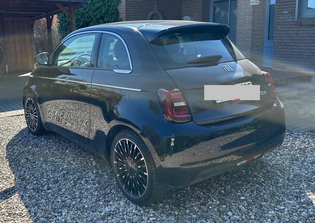 Fiat 500e La Prima by Bocelli 42 kWh