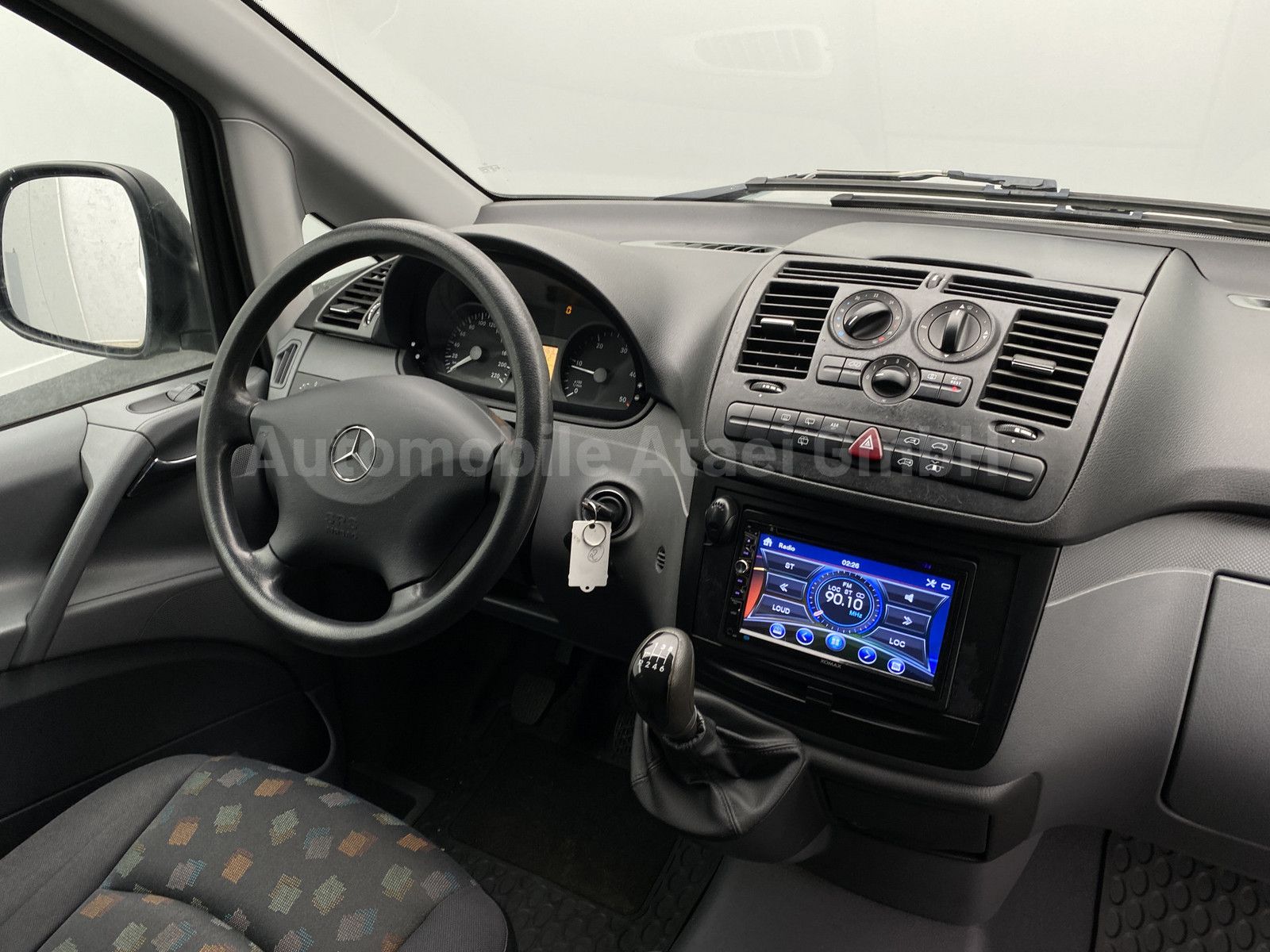 Fahrzeugabbildung Mercedes-Benz Vito 109 CDI lang Kombi 9-SITZE+TOP ZUSTAND 0743
