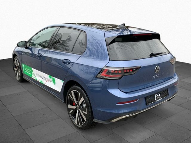 Fahrzeugabbildung Volkswagen Golf GTE MATRIX-LED AREEA VIEW HUD DCC NAVI TRAV