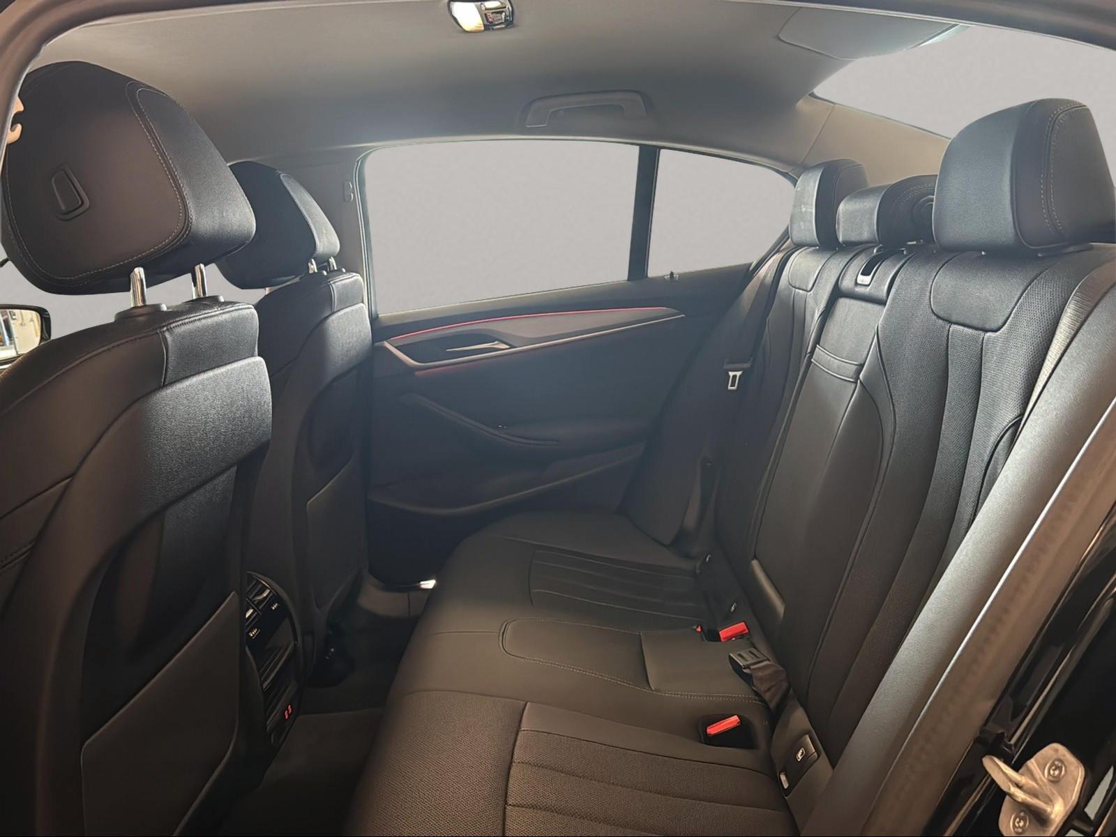 BMW 530i xDrive Limousine LiveCockpitProf Head-Up