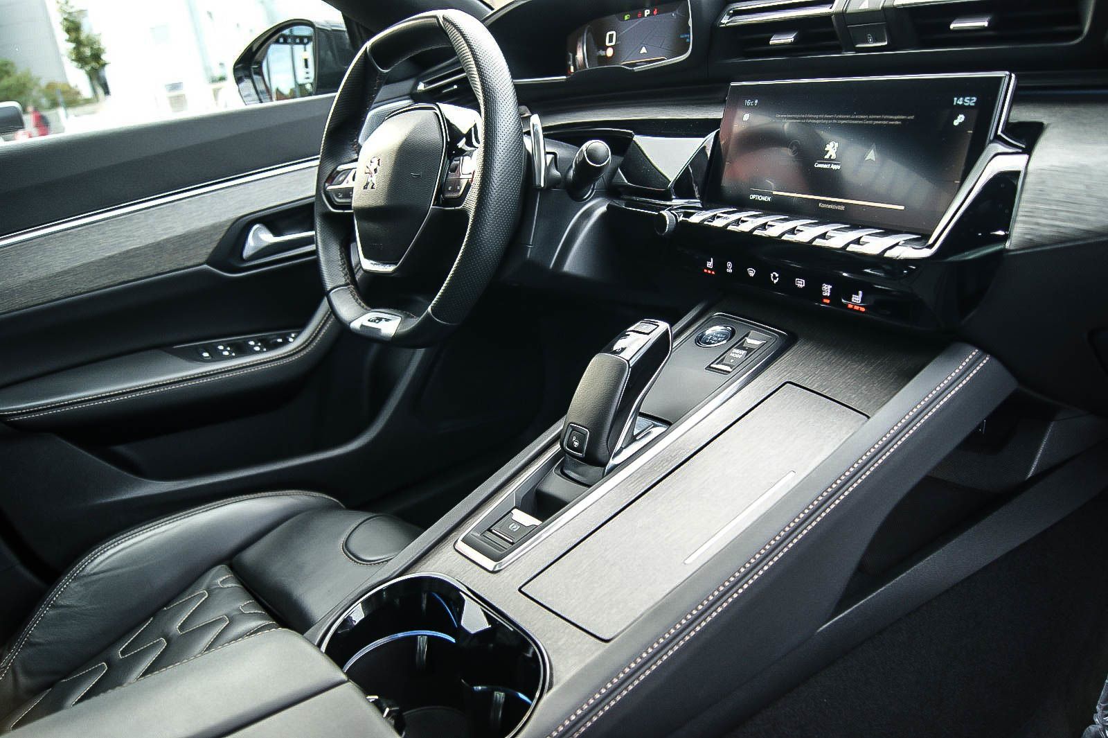 Fahrzeugabbildung Peugeot 508 SW GT Pack NIGHT-VISION ANHZV SCHIEBEDACH