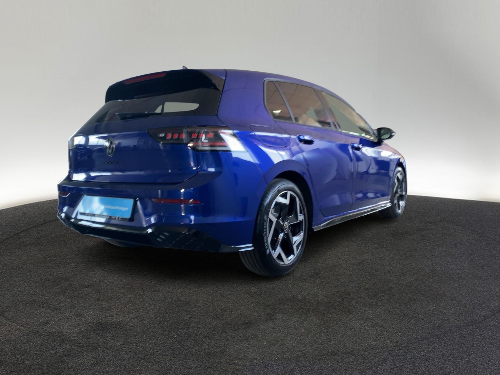Volkswagen Golf 8 R-LINE 1.5 eTSI DSG IQ.LED NAVI KAM HuD foto 4