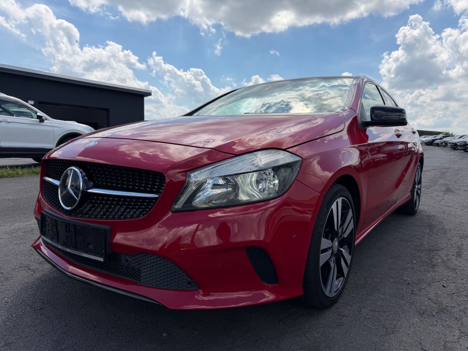 MERCEDES-BENZ A 250 4Matic STANDHEIZUNG Kamera Navi AHK