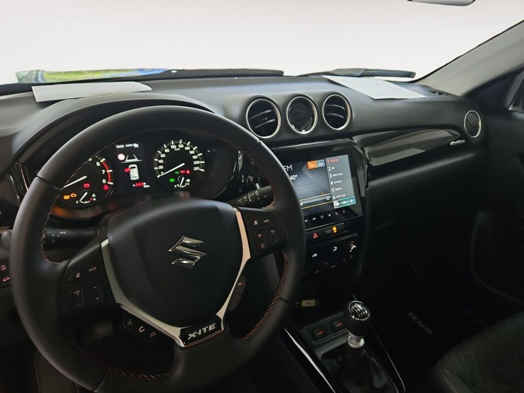 Fahrzeugabbildung Suzuki Vitara 1.4 Mild-Hybrid Allrad Comfort+ X-ITE