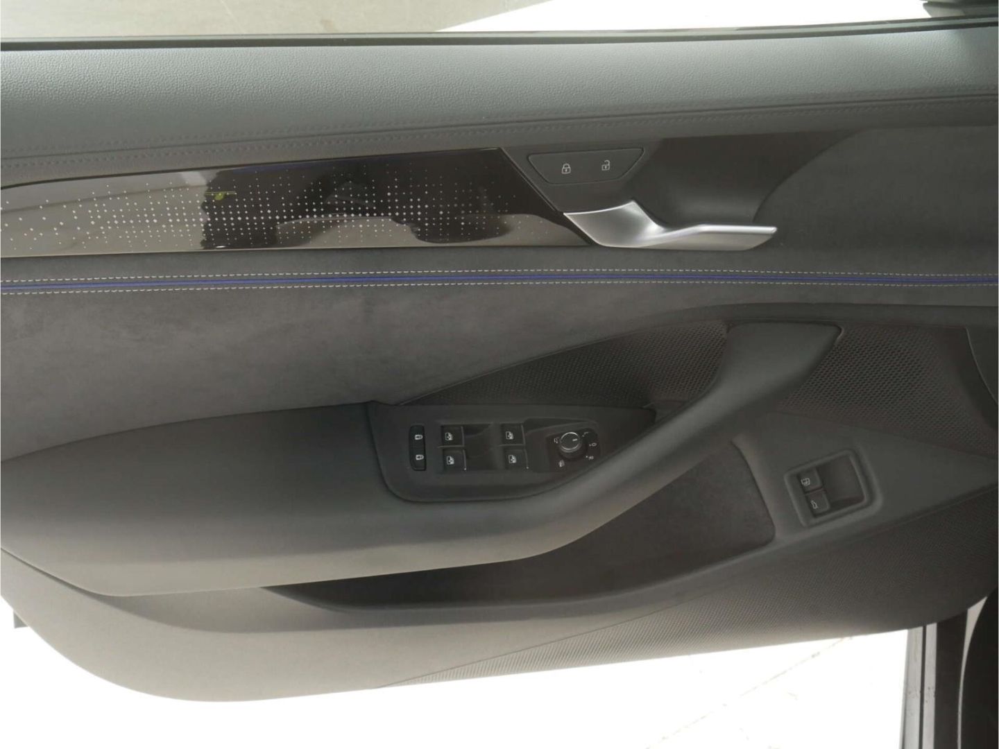 Volkswagen Passat - Bild 23