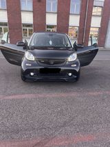 Smart 453 Brabus Optik Apple Carplay,Multi... - Smart ForTwo in Saarbrücken