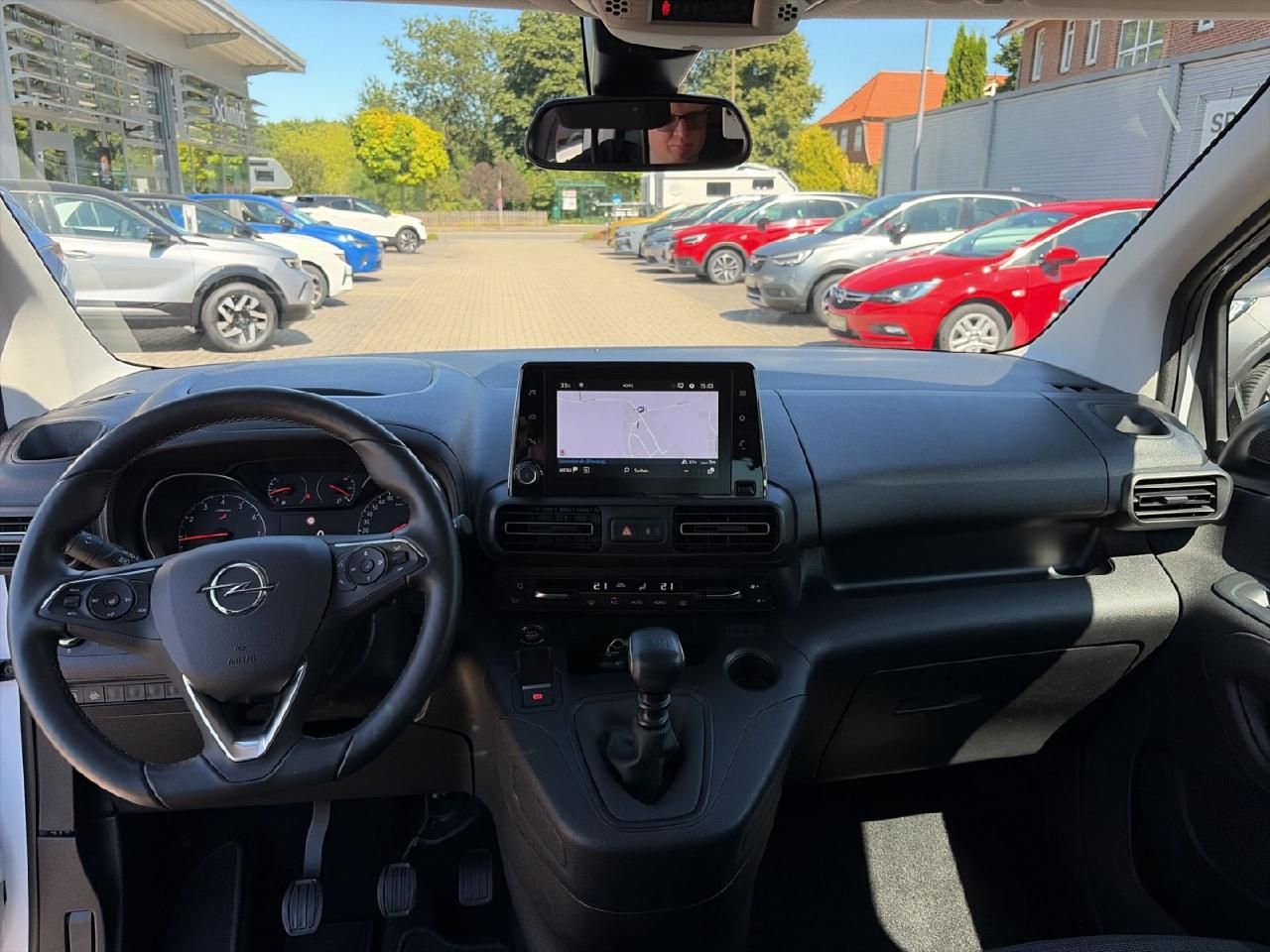 Fahrzeugabbildung Opel Combo Life XL 1,5 Ultimate 7-Sitzer