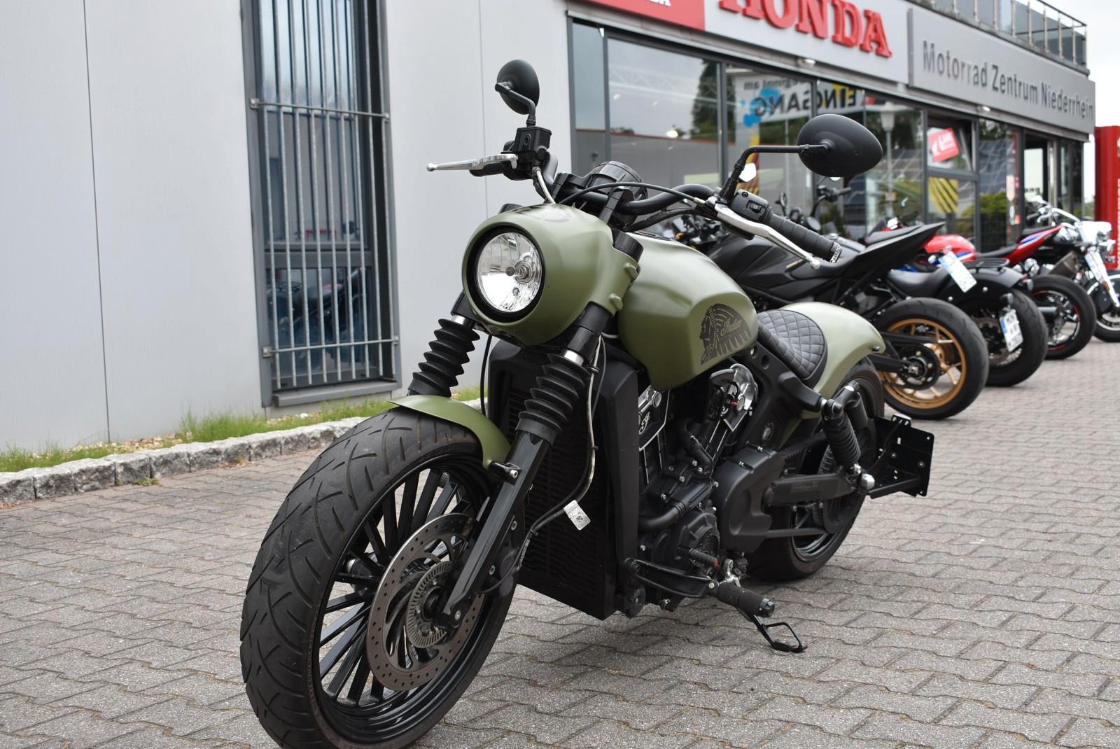Indian Scout Bobber 240er Heckumbau Miller Rick Felgen