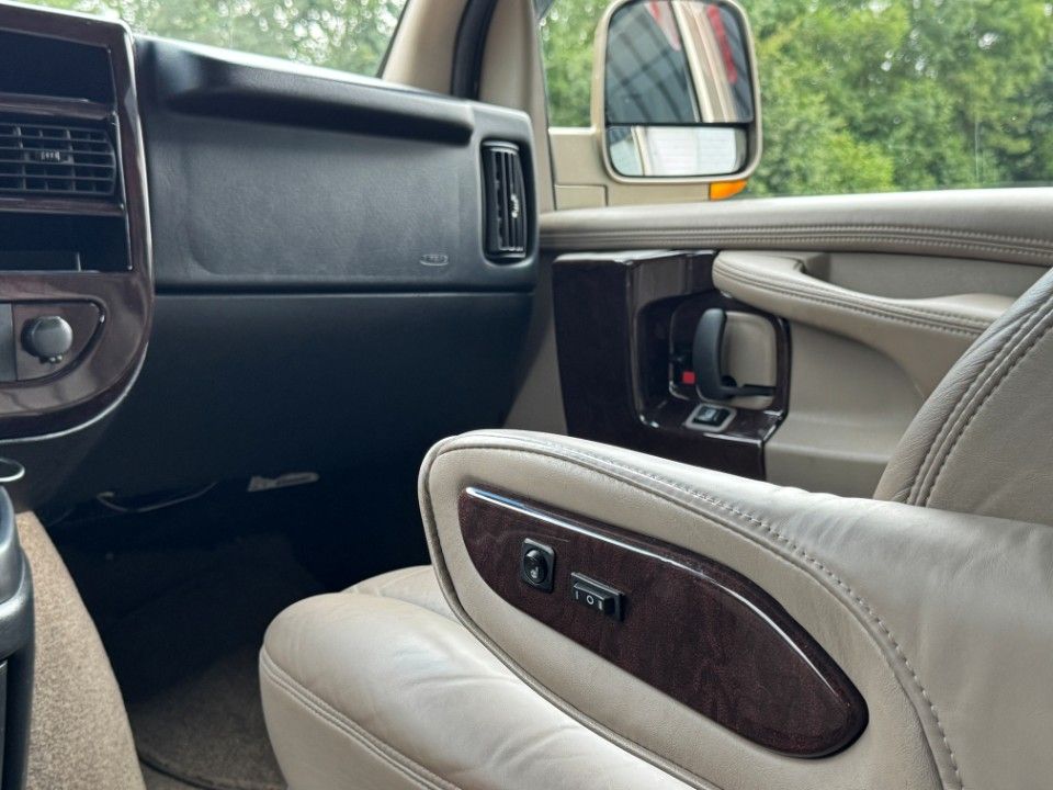 Fahrzeugabbildung Chevrolet Express Chevy Van Explorer Ltd. LPG Stabitrac