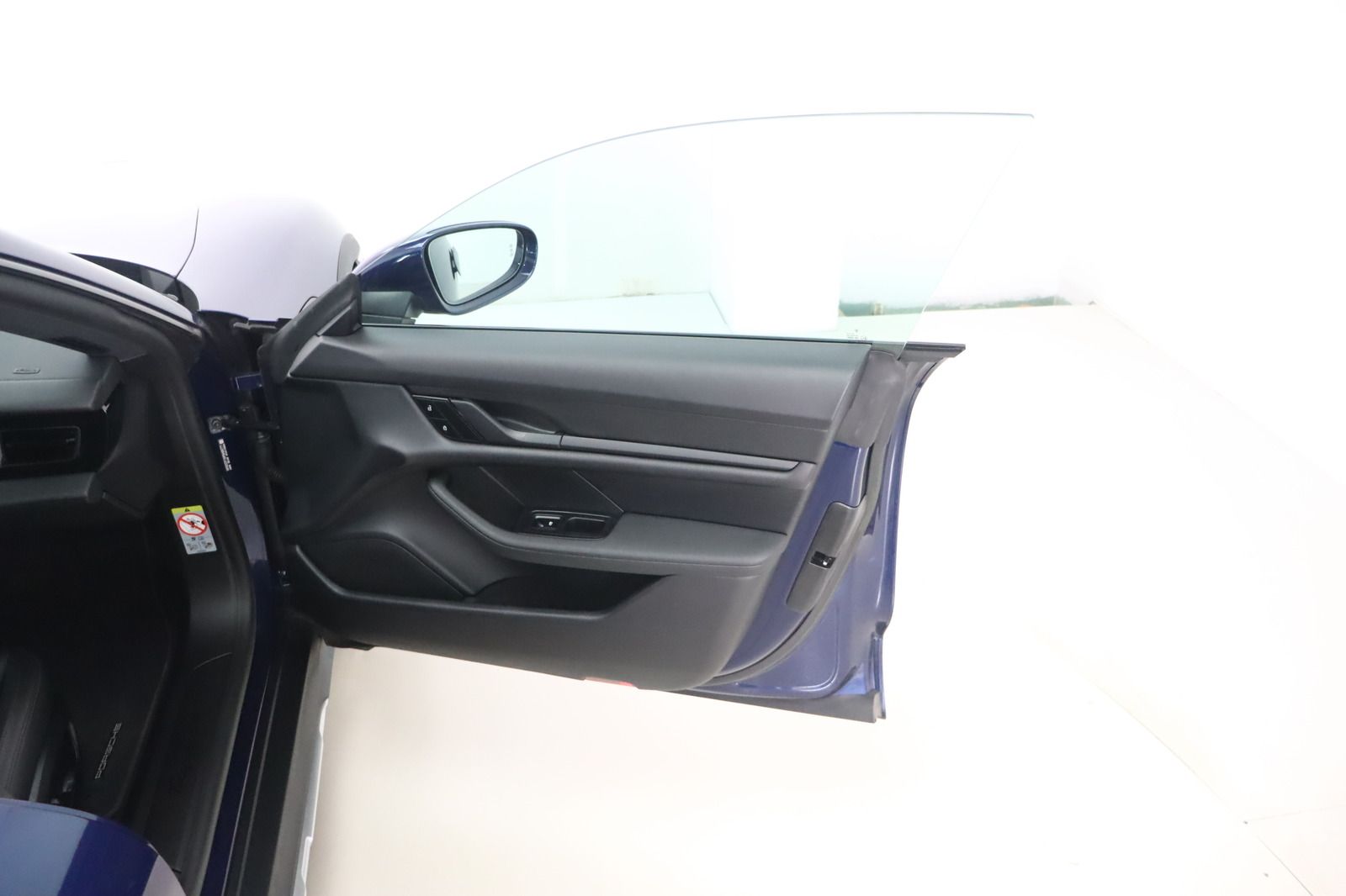 Fahrzeugabbildung Porsche Taycan 4 Cross Turismo * Luftfederung * LED