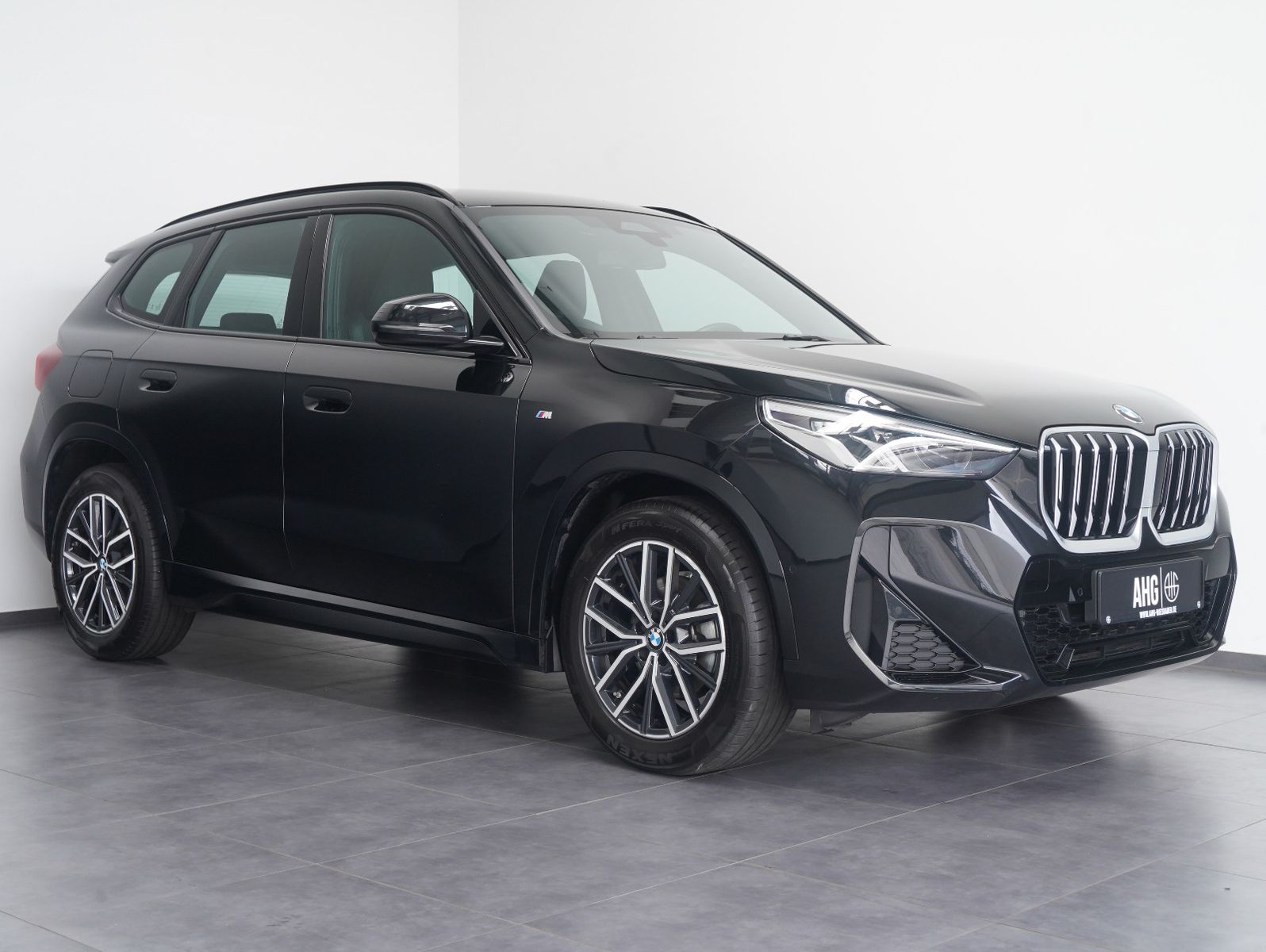 Fahrzeugabbildung BMW X1 18 d sDrive M Sport SHADOW