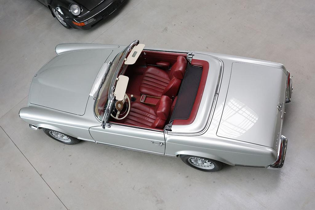 Mercedes-Benz SL 230