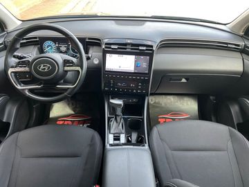 Hyundai TUCSON - 12