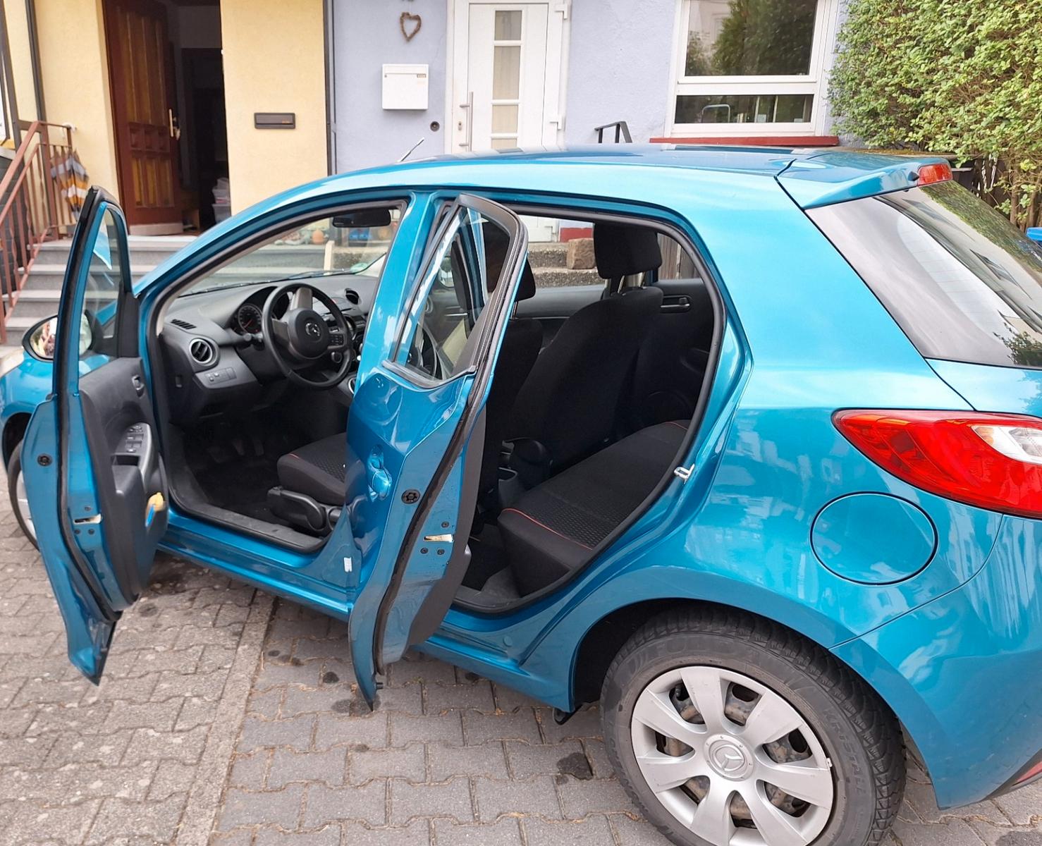 Mazda 2, 55kW, 166.000km, TÜV neu