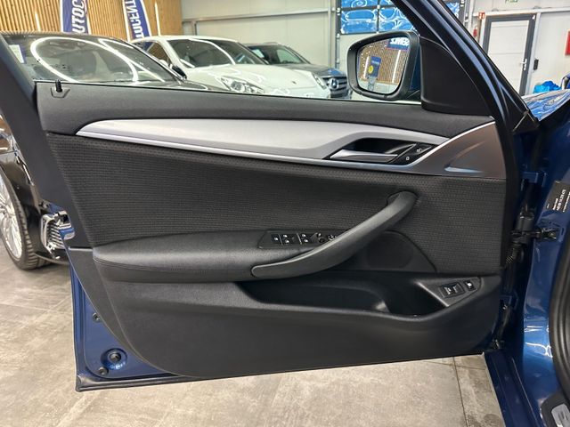 BMW 530 e Touring xDrive *Virtual Cockpit*AHK*LED*BT