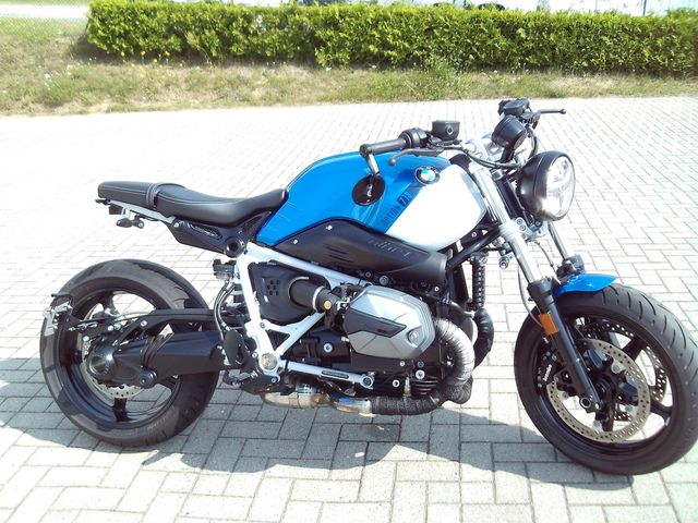 BMW R nineT Pure viel ZB, Akra