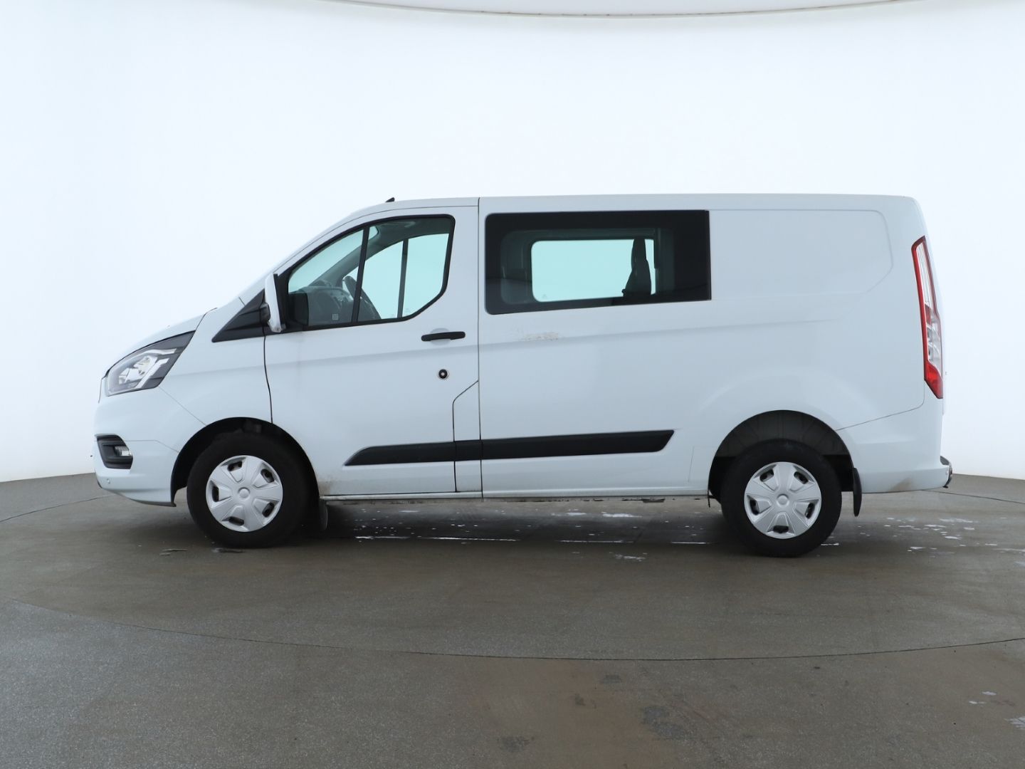 Fahrzeugabbildung Ford Transit Custom Kasten 300 L1 Trend DOPPEKABINE 6