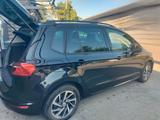 Volkswagen VW Golf Sportsvan, Kombilimousine, schwarz... - VW Golf Sportsvan in Kiel