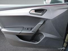 SEAT Leon 1.5 TSI FR Fahrass LED Navi Rfk Sitzhzg ACC SEAT Leon 1.5 TSI FR Fahrass LED Navi Rfk Sitzhzg ACC
