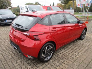 Hyundai i20 PDC + Kamera PA