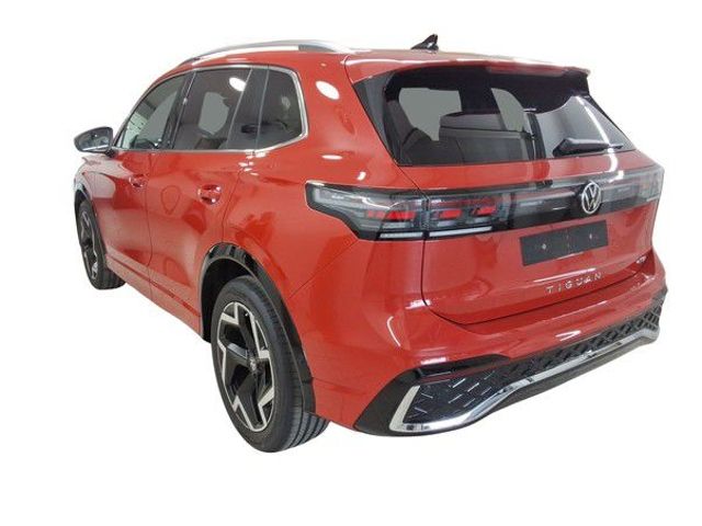 Fahrzeugabbildung Volkswagen Tiguan 1.5 eTSI DSG R-LINE PANORAMA STDHZG NAVI