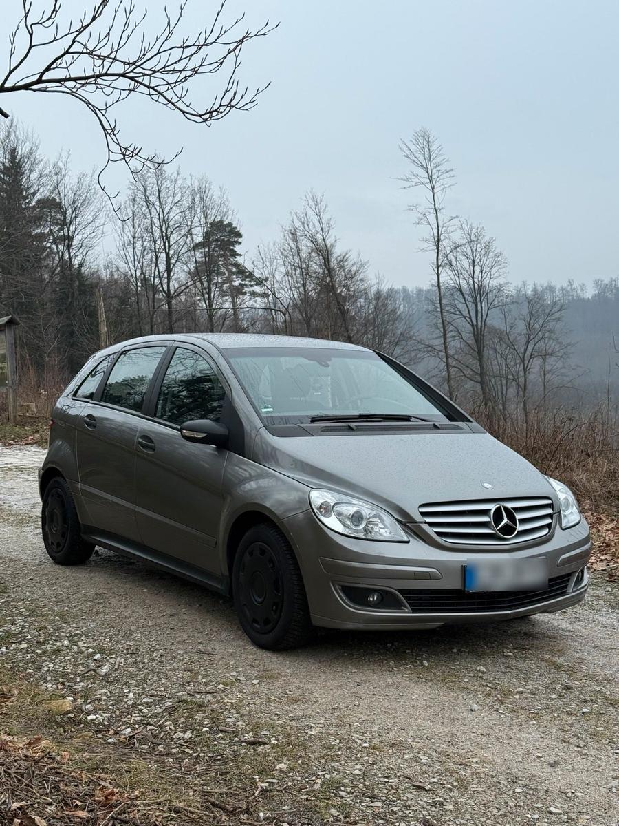 Mercedes-Benz B 170