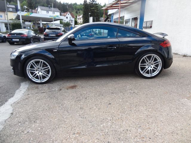 Fahrzeugabbildung Audi TT Coupe/Roadster 2.0 TFSI Coupe/S-Line/Xenon/