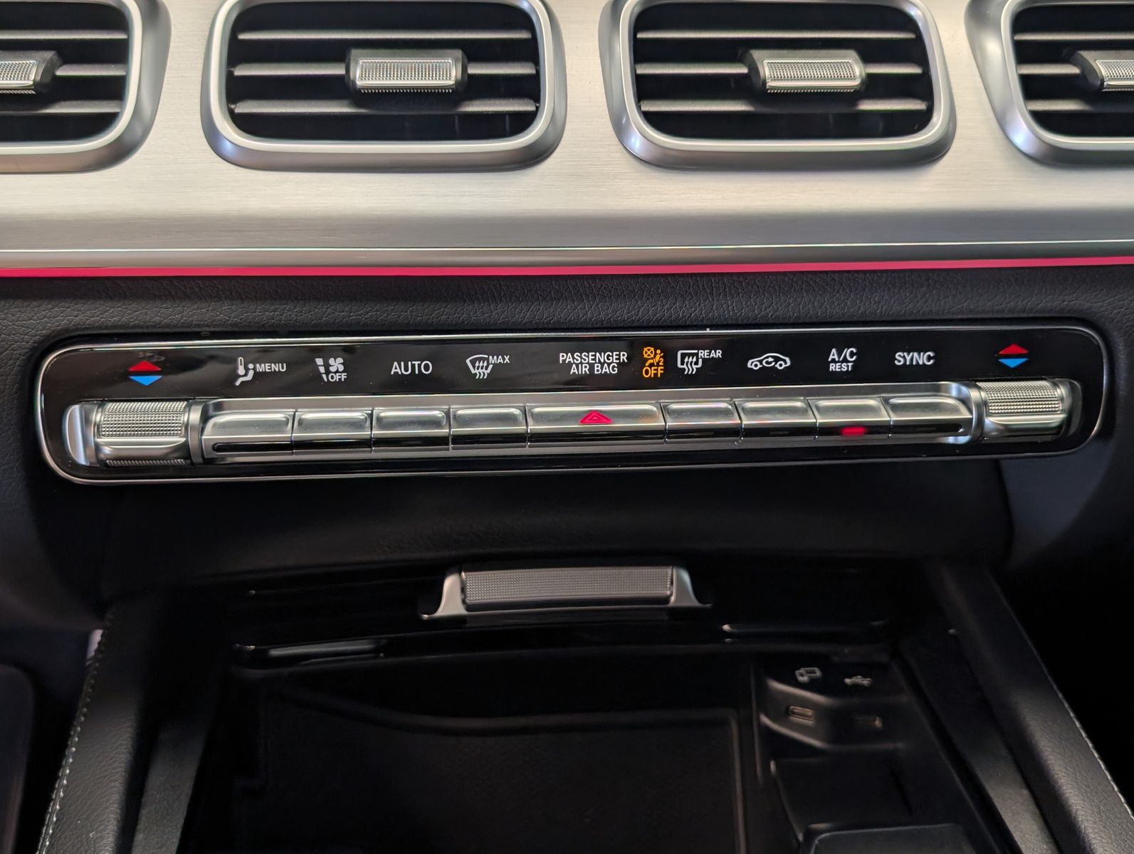 Fahrzeugabbildung Mercedes-Benz GLE 450 AMG 4M*AIRMATIC*LED*BURMESTER*CAM*NIGHT*