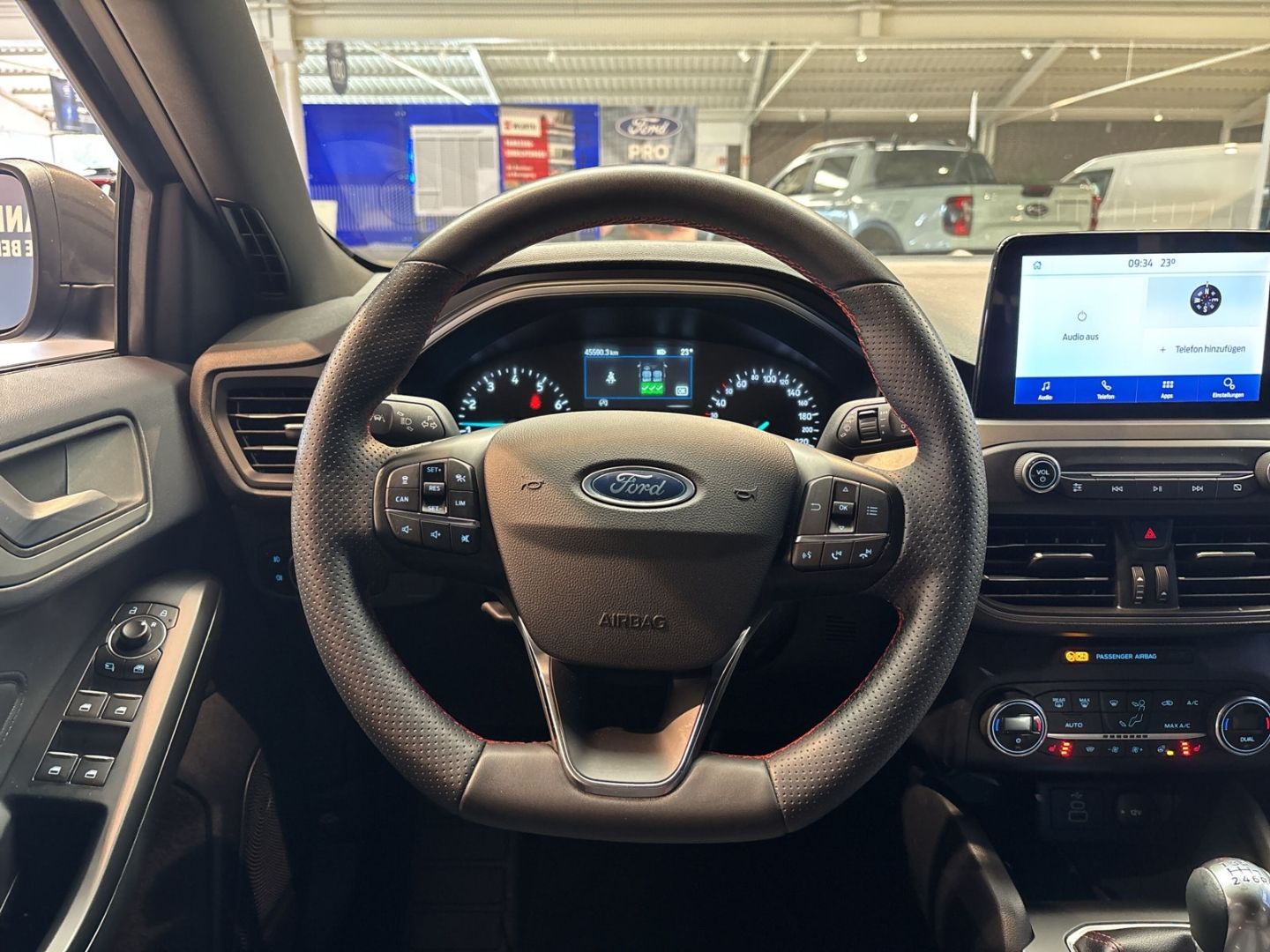 Fahrzeugabbildung Ford Focus Turnier ST-Line Style Sportpaket Navi Memo