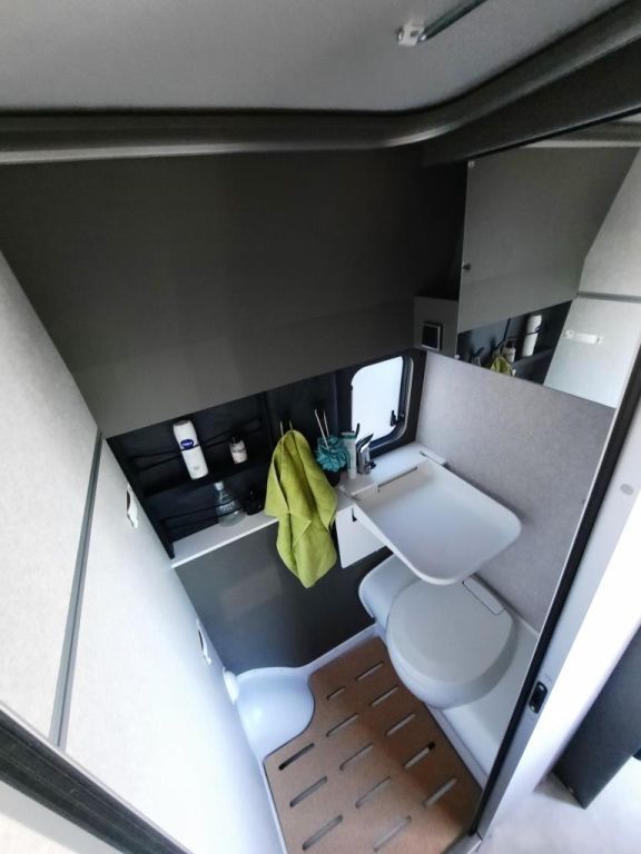 Fahrzeug Übersicht 16 Fahrzeugabbildung HYMER / ERIBA / HYMERCAR Camper Van Grand Canyon S 600 Xperience Verfüg.,