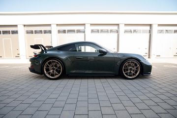 Porsche 992 - 11