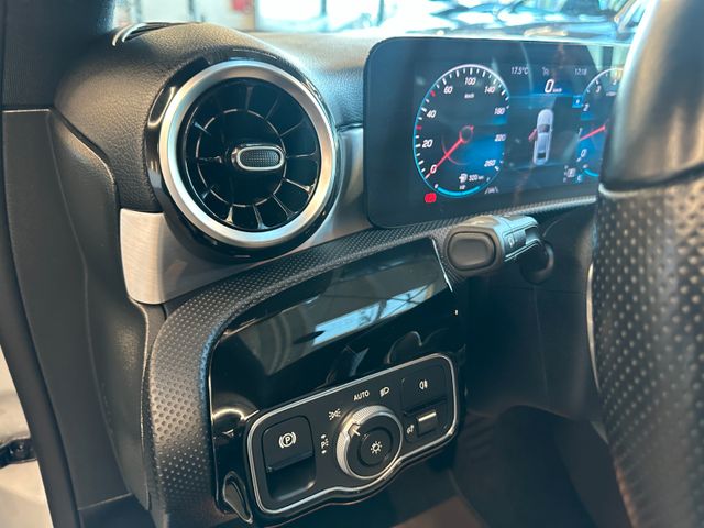 Mercedes-Benz A 250 A Limousine *AMG-LINE*NAVI*LED*KAM*