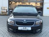 Skoda Octavia Combi Joy 1.6TDI/NAVI/SHZ/App-Connect - Skoda Octavia: Joy