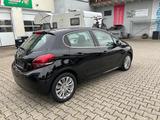 Peugeot 208 1.2 Allure PureTech 110 - schwarze Peugeot 208